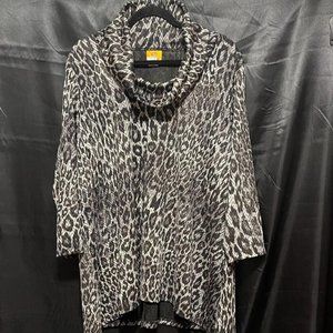 GORGEOUS RUBY RED WOMAN LEOPARD TYPE PRINT COWL NECK TOP / BLOUSE WOMENS SIZE 1X